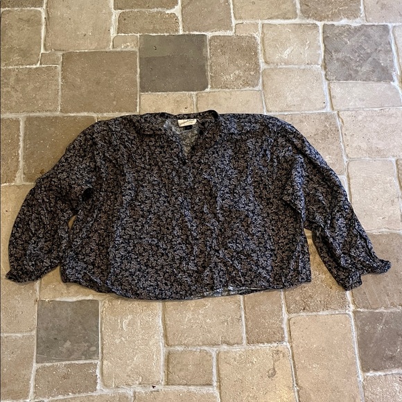 Fall Floral blouse - Picture 3 of 5